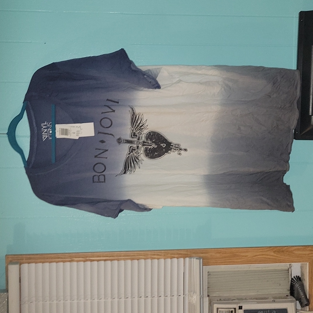 Vintage,distressed looking Bon Jovi top with curled up edges